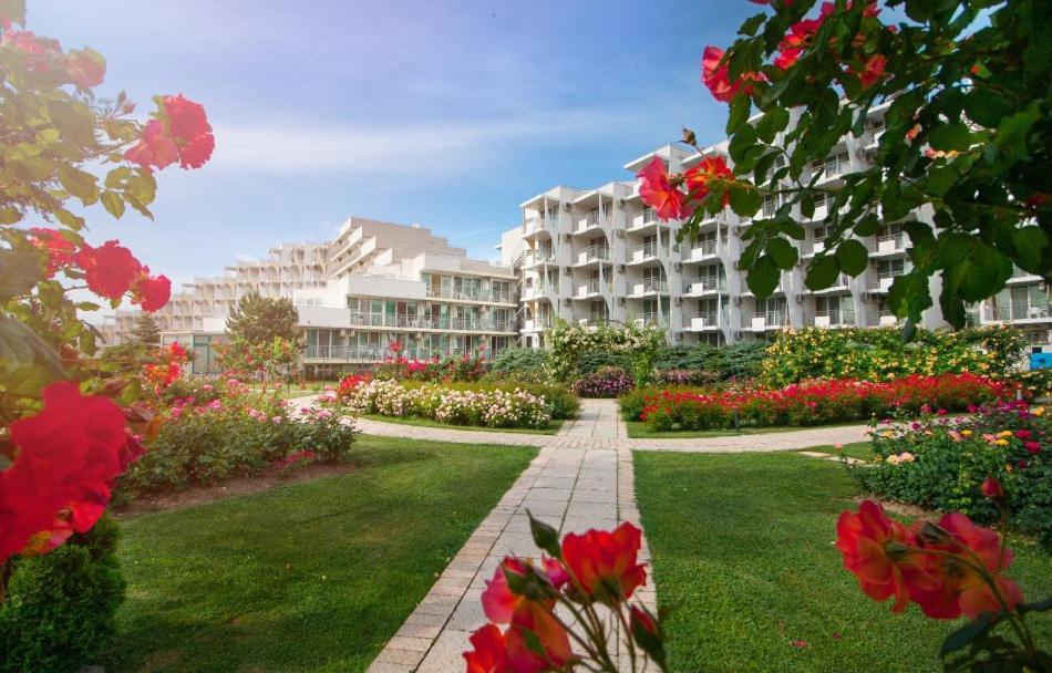 Hotel Laguna Mare Albena Extérieur photo